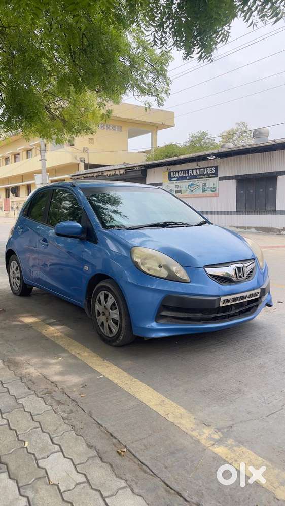 Honda Brio 2011-2013 V Mt, 2012, Petrol