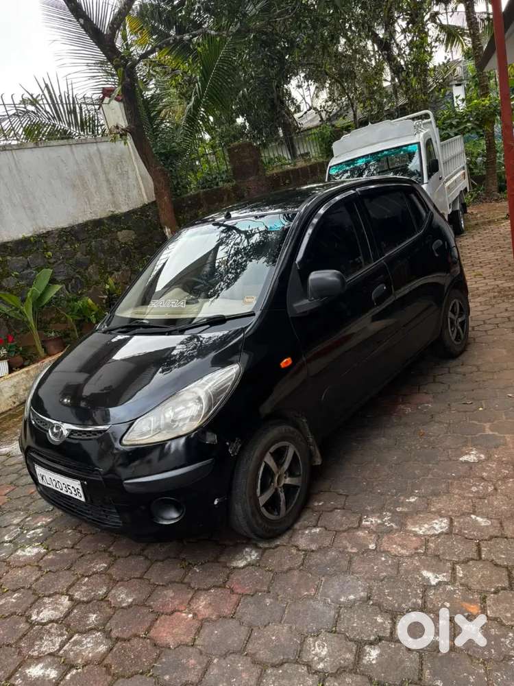 Hyundai I10 Sportz 2008 Petrol New Tyre With Alloy. New Insurence