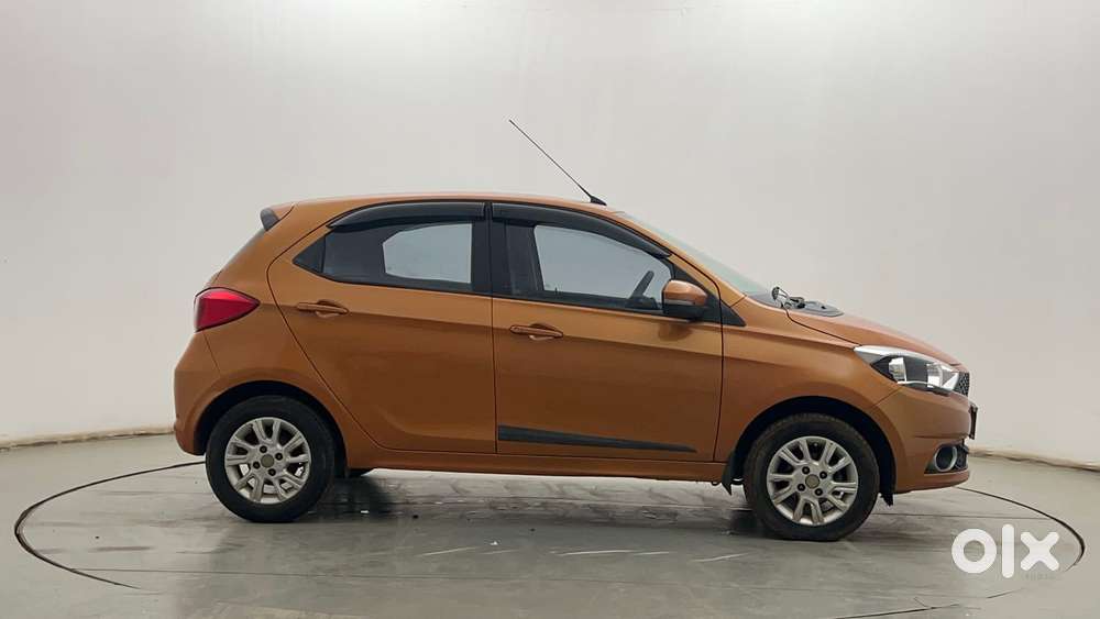 Tata Tiago Xza, 2017, Petrol
