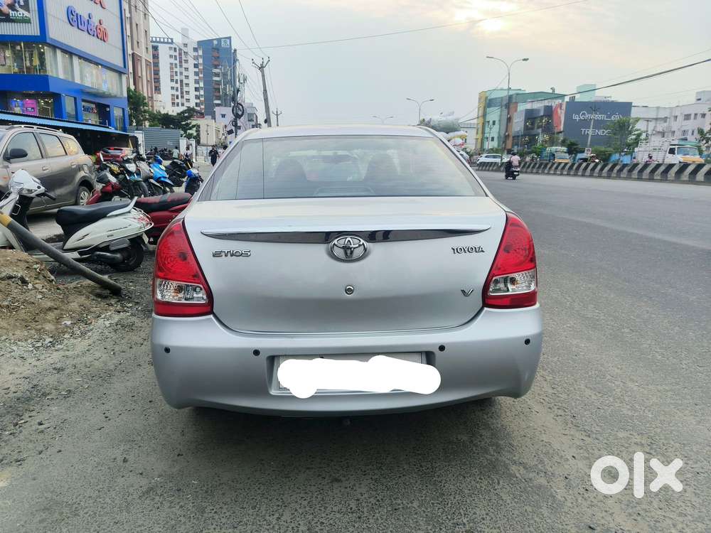 Toyota Etios 2010-2012 V, 2011, Petrol