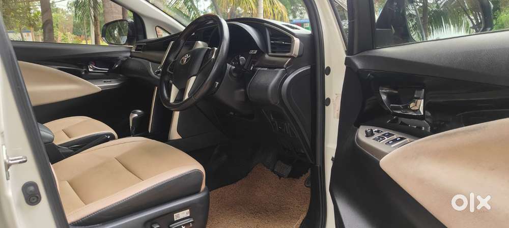 Toyota Innova Crysta 2.8z Automatic, 2019, Diesel