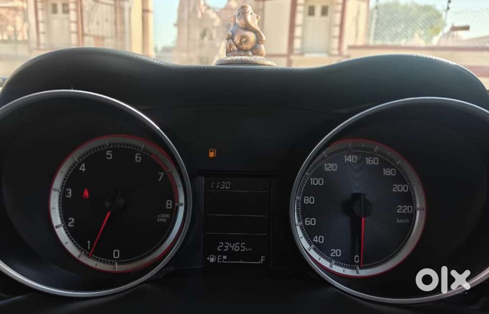 Maruti Suzuki Swift Vxi + Manual, 2023, Petrol