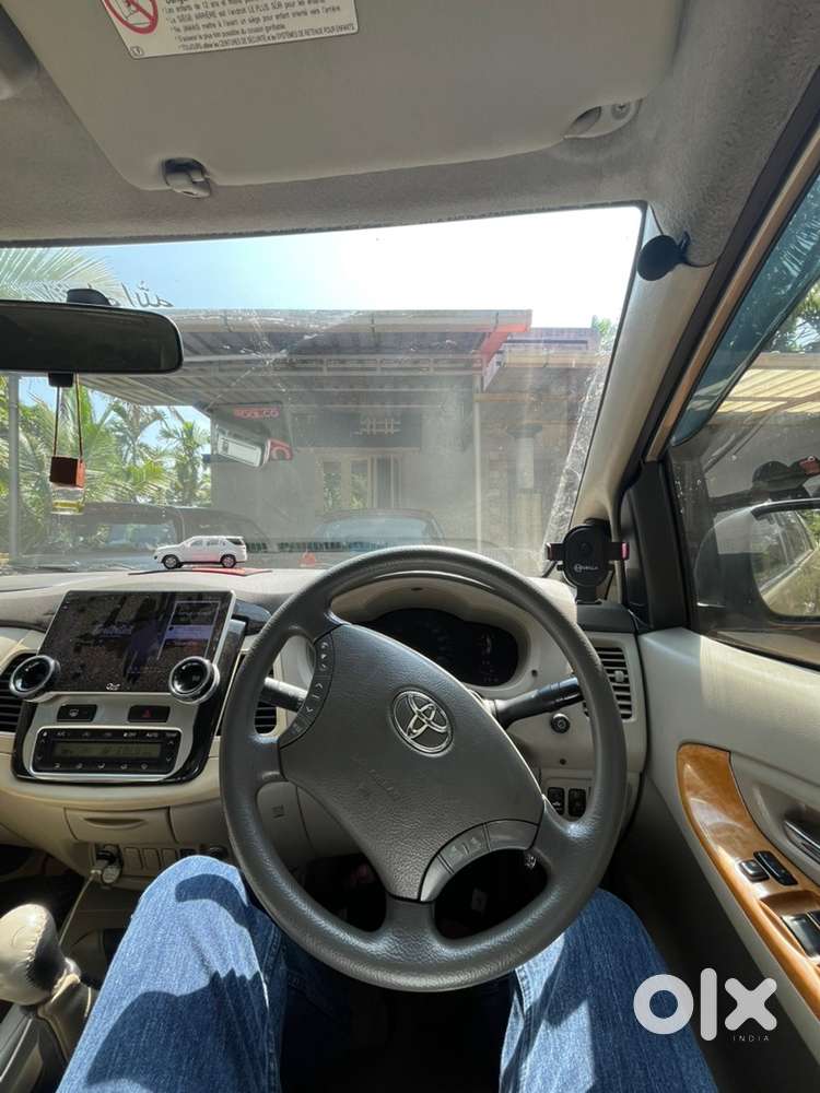 Toyota Innova 2010 Diesel Well Maintained