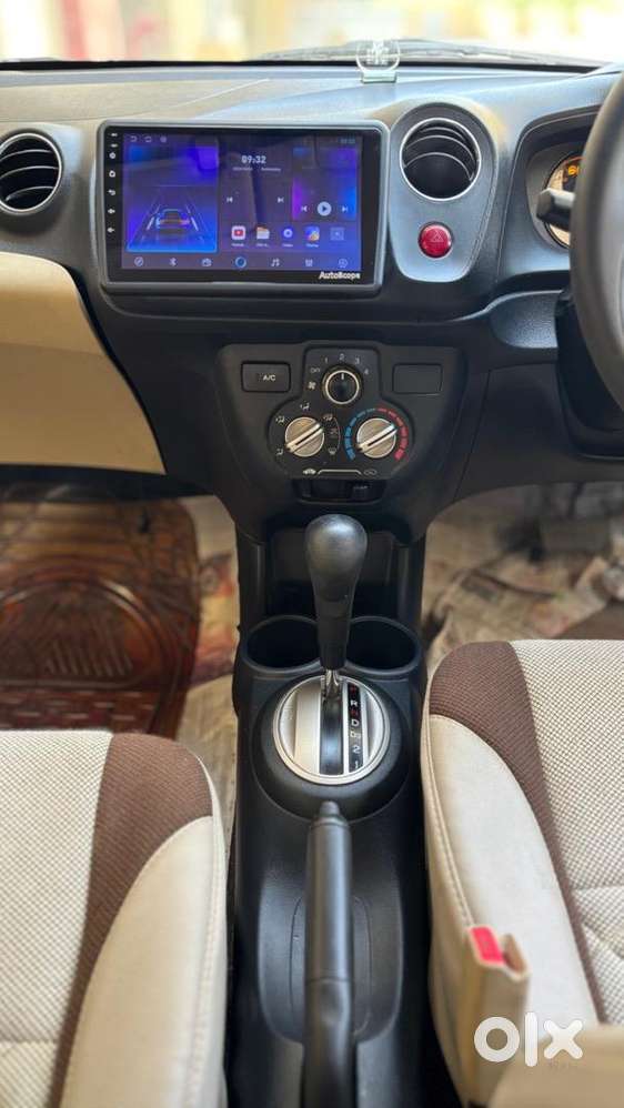 Automatic Gear Honda Amaze Well Maintained