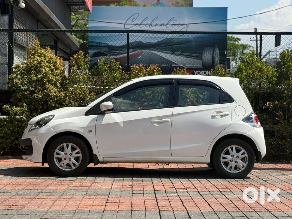 Honda Brio 2011-2013 V Mt, 2012, Petrol