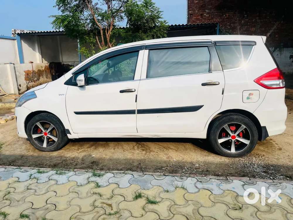 Ertiga 7 Seater Petrol/cng