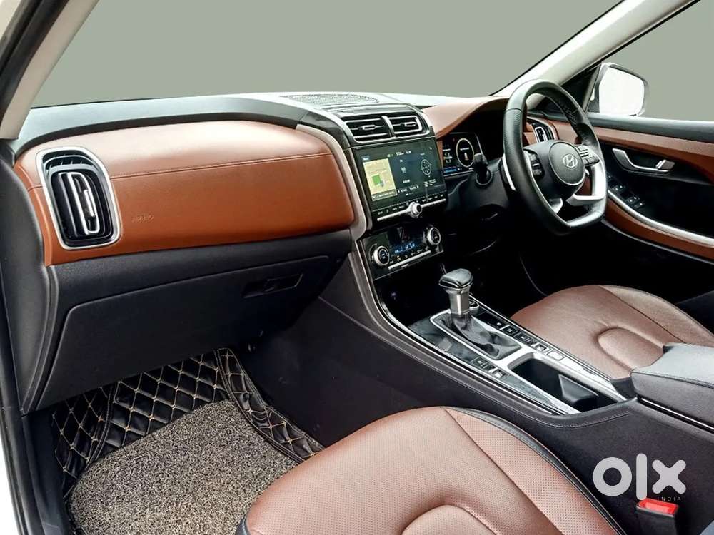 Hyundai Alcazar 2.0 Signature (o) Petrol At 6 Str, 2022, Petrol