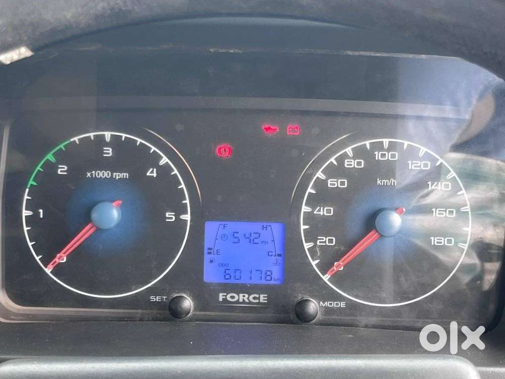 Force Motors Trax Cruiser 12 Str Ac, 2022, Diesel