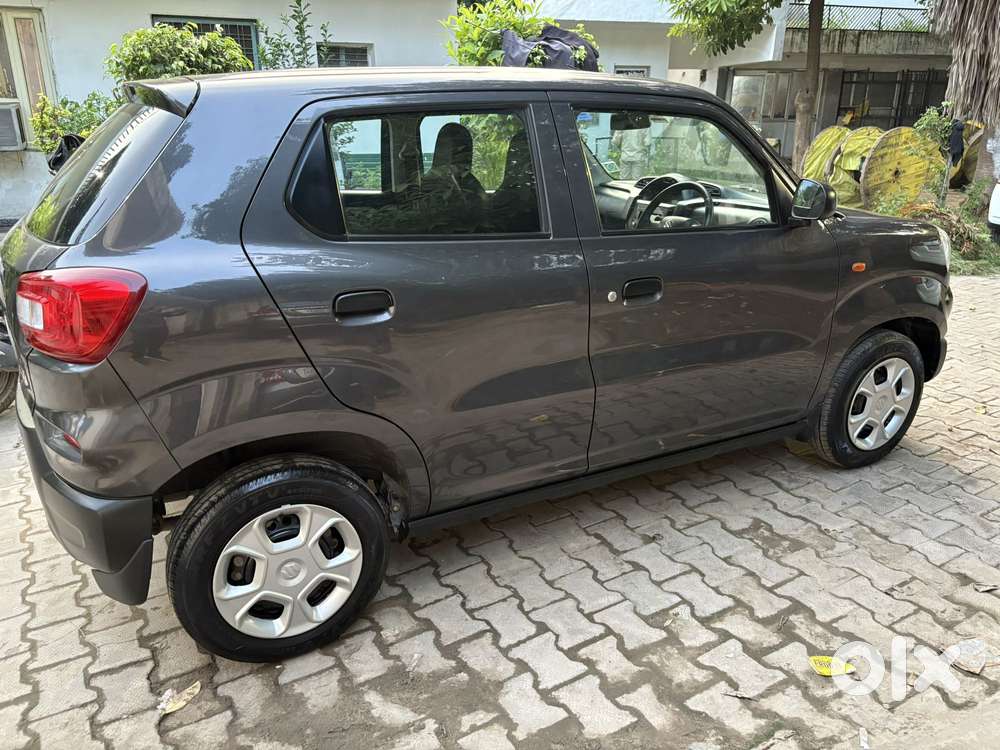 Maruti Suzuki S-presso Vxi Opt, 2022, Petrol