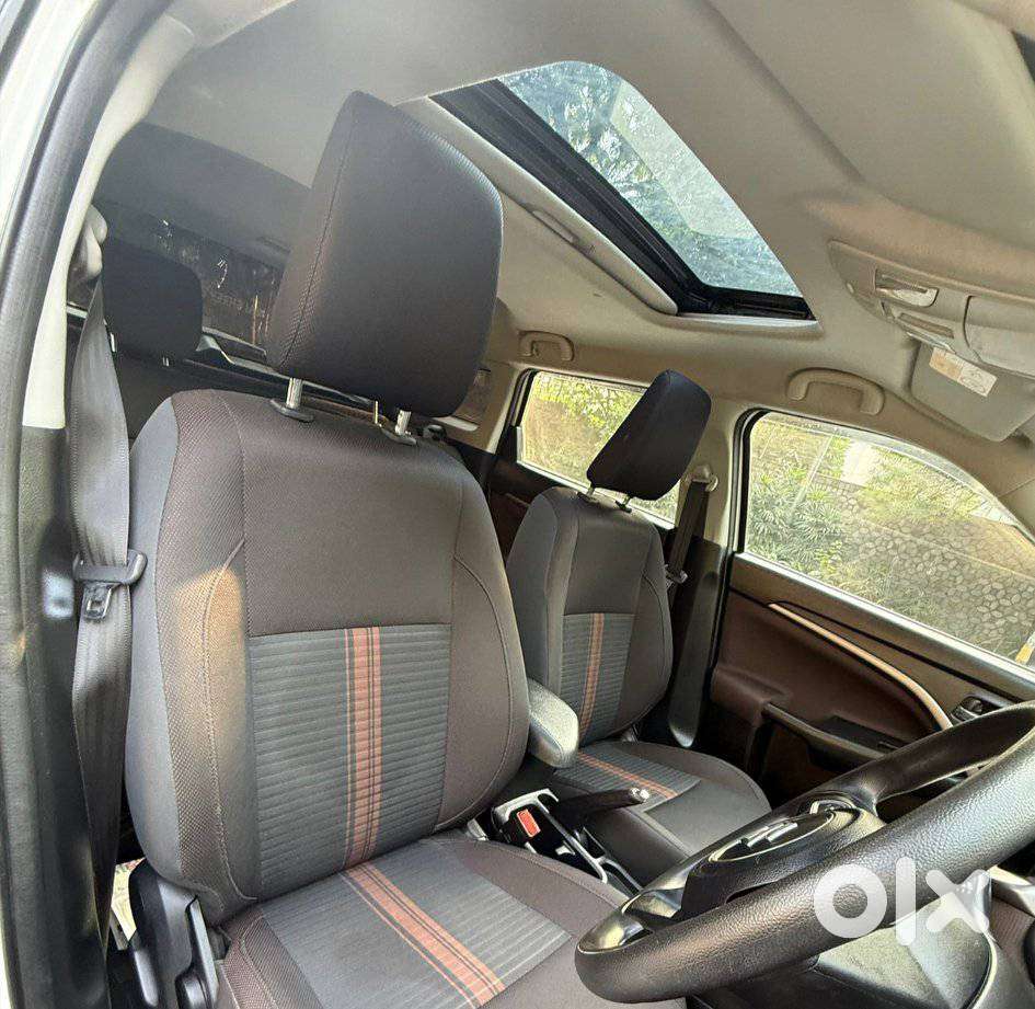 Maruti Suzuki Brezza 1.5 Zxi Smart Hybrid, 2023, Petrol