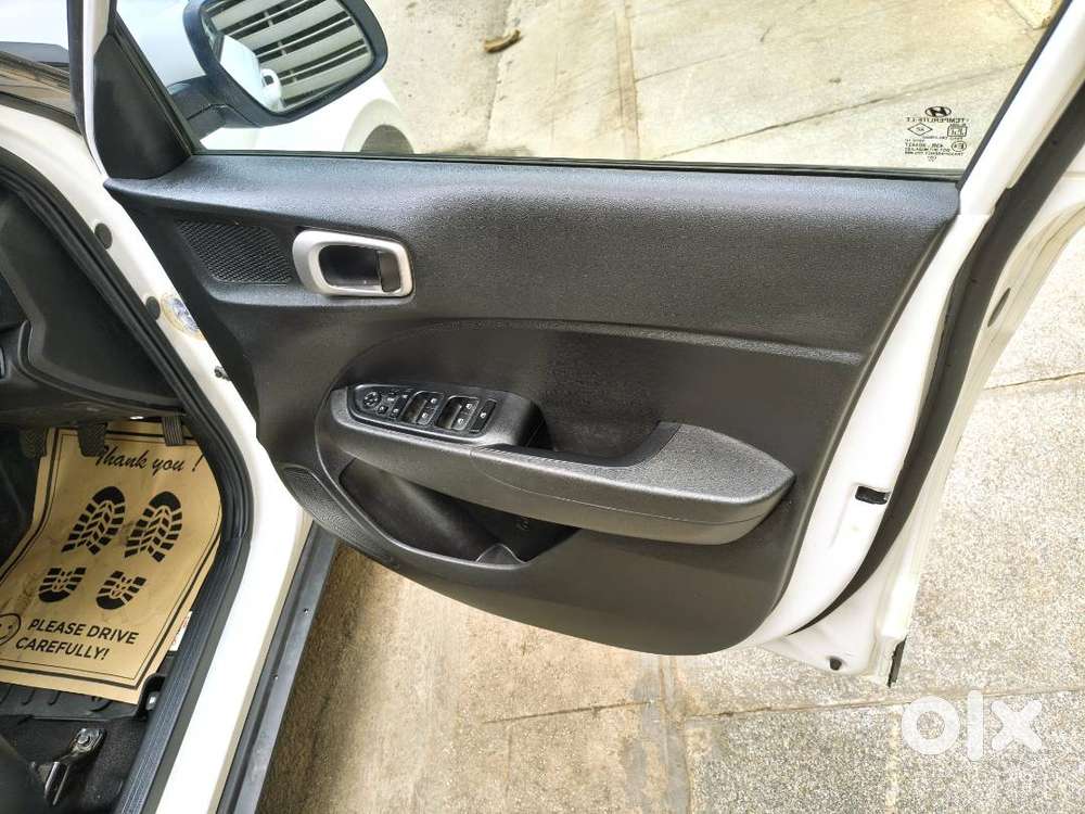 Hyundai Venue 1.2 Kappa S+ Mt Petrol – Stylish Compact Suv  6 Airbags