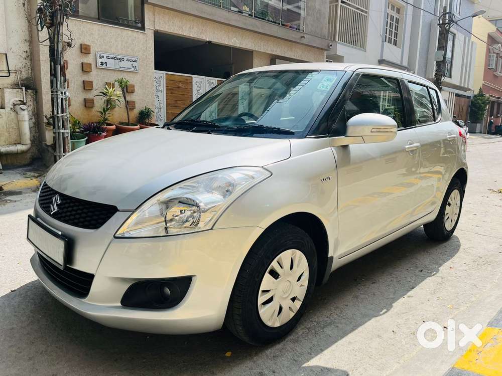 Maruti Suzuki Swift Vxi + Manual, 2011, Petrol