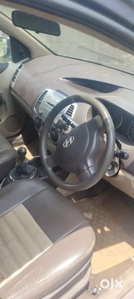 Hyundai I20 Magna 2011 Car Best Condition,r