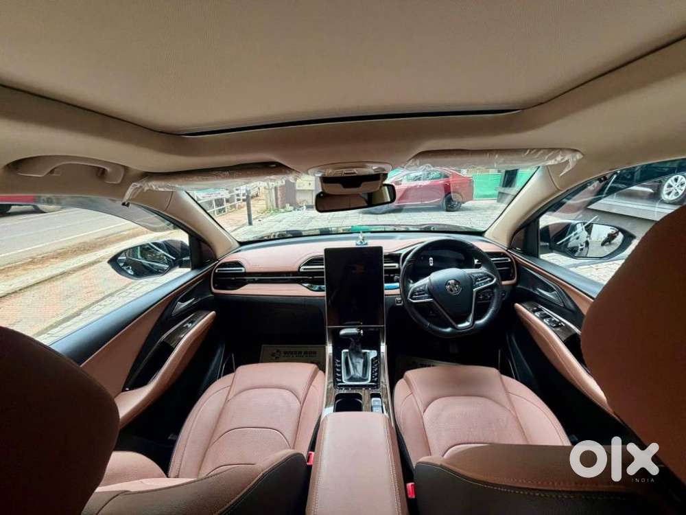 Mg Hector Plus Savvy Pro 1.5 Turbo Petrol Cvt 7 Str, 2023, Petrol