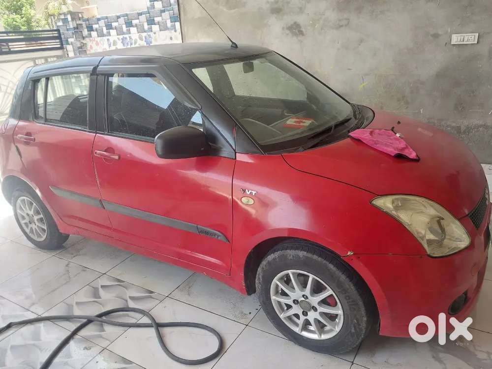 2006 Model Swift.. Best Condition Cng And Petrol..red Colour