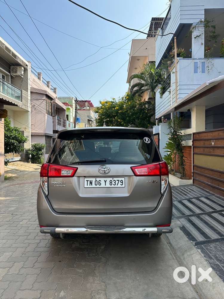 Toyota Innova Crysta 2019