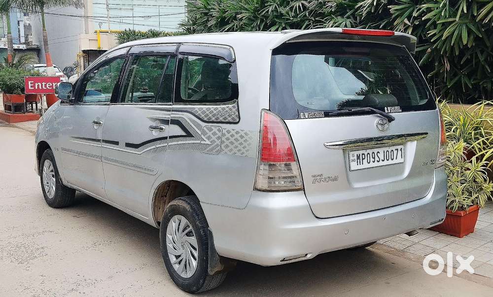 Toyota Innova 2.5 V 7 Str, 2012, Diesel