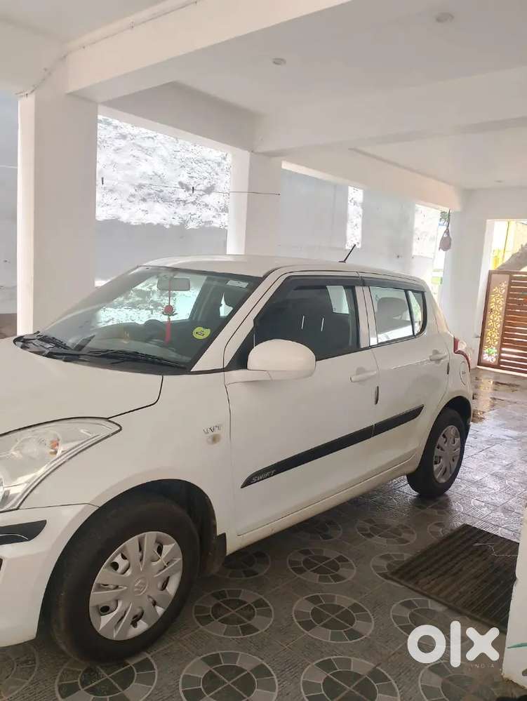 Maruti Suzuki Swift Lxi 2017 Model Car