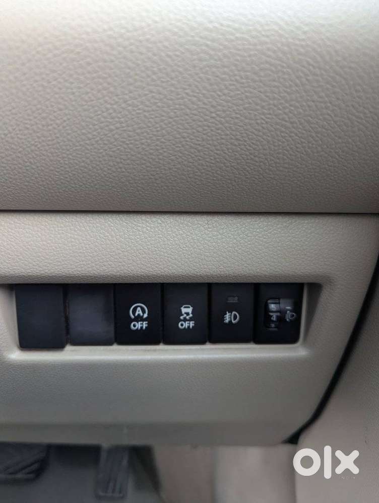Maruti Suzuki Dzire 1.2 Vxi Amt, 2021, Petrol