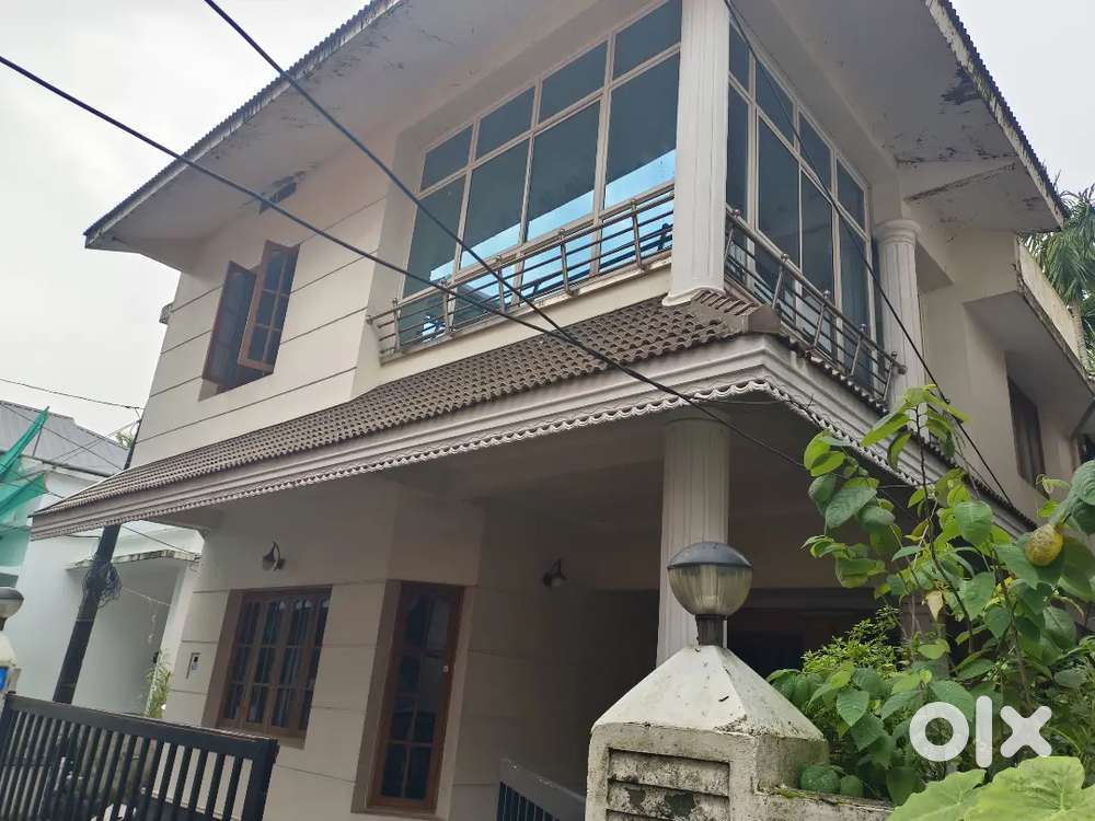 4BHK+ in Vazhakkala
