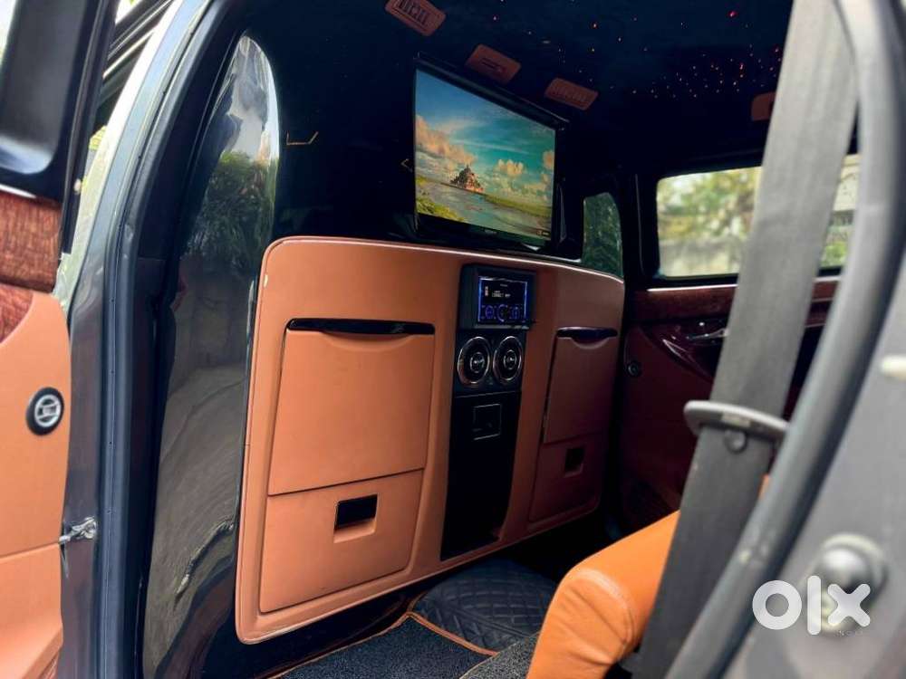 Toyota Innova Crysta [2020-ongoing] 2.4 Gx At 7 Str, 2022, Diesel