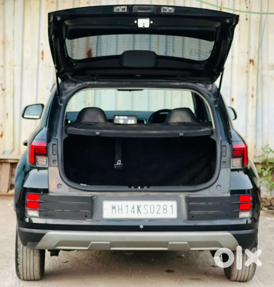 Hyundai Venue, 2023, Petrol