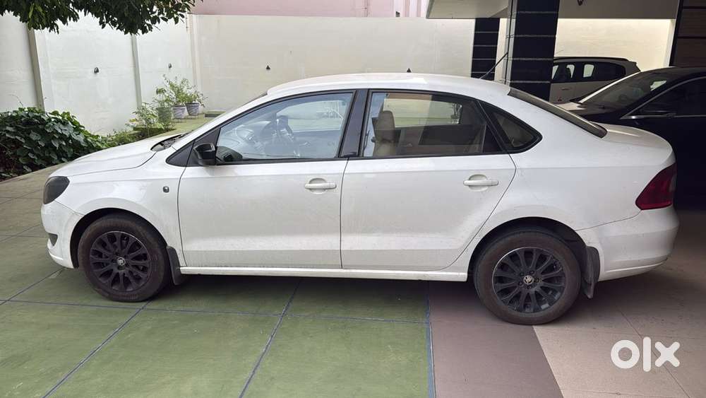 Skoda Rapid Diesel 2015 Elegance Model