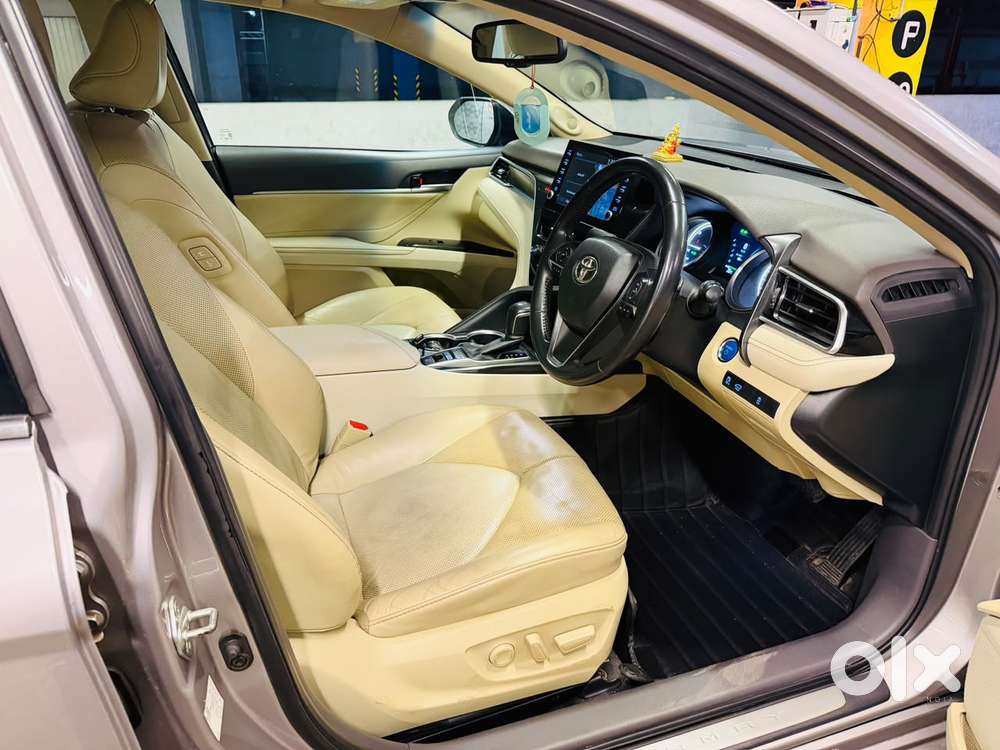 Toyota Camry 2.5 Hybrid, 2023, Petrol