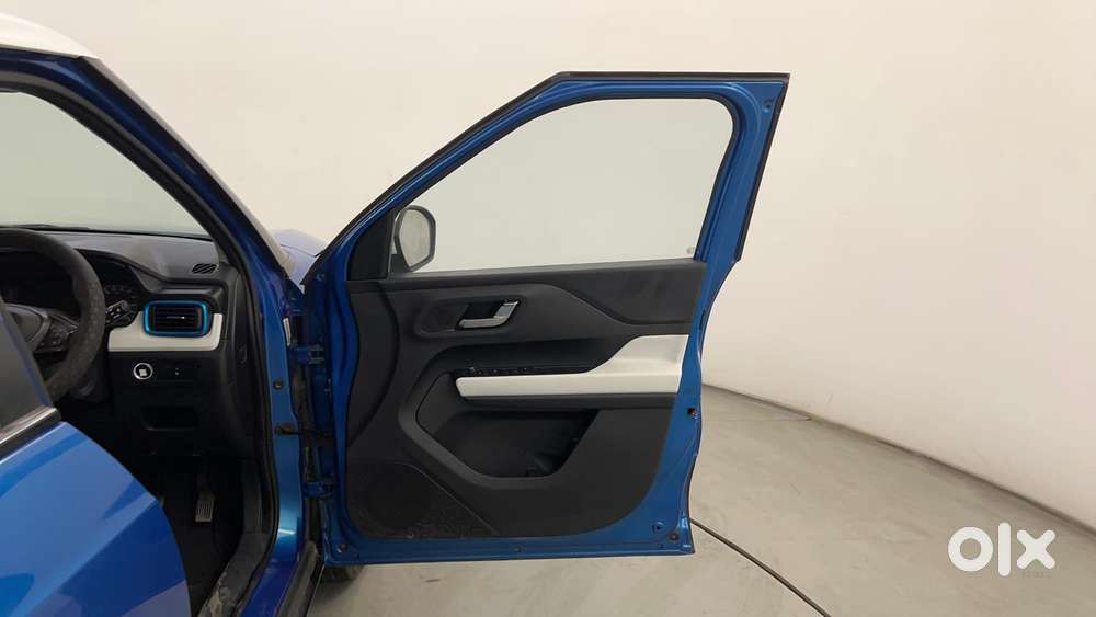 Tata Punch Creative Amt, 2021, Petrol