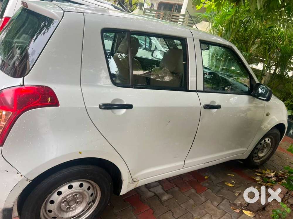 Maruti Suzuki Swift 2011 Diesel 2lakh Km Driven