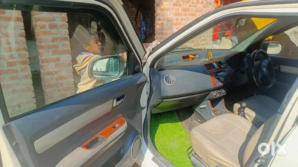 Maruti Suzuki Swift Dzire Diesel 80000 Km Driven