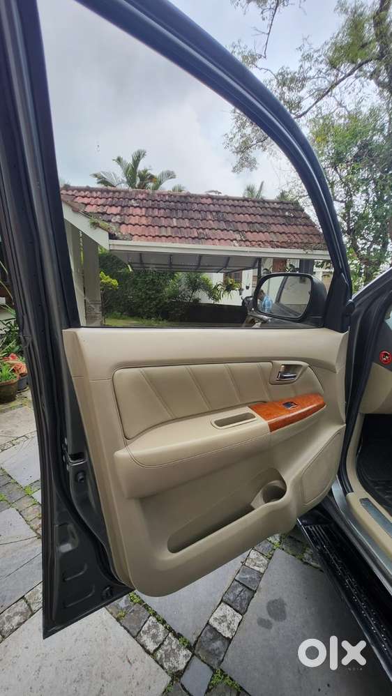 Toyota Fortuner Diesel 2010