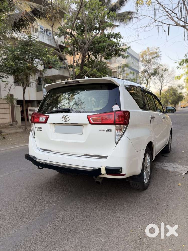 Toyota Innova Crysta
