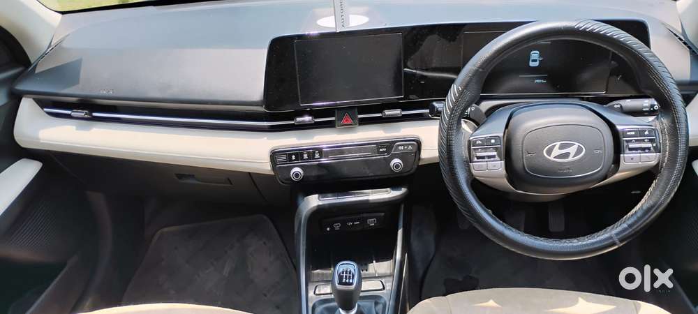Hyundai Verna 1.5 Sx Petrol Mt, 2023, Petrol