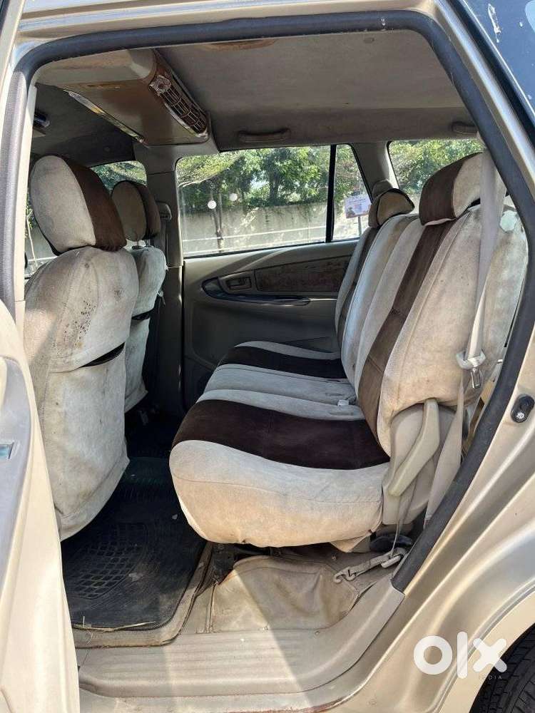 Toyota Innova 2.5 G (diesel) 8 Seater, 2009, Diesel