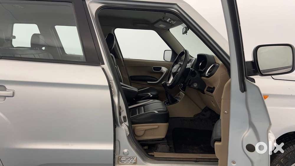 Mahindra Tuv 300 T8, 2015, Diesel