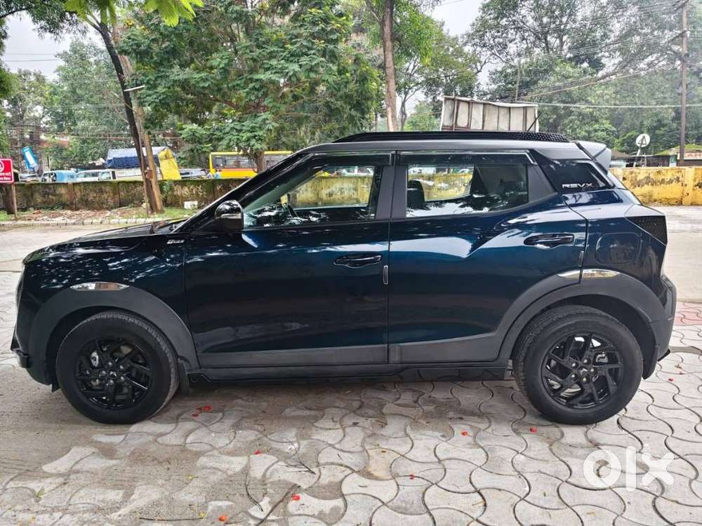 Mahindra Xuv 3xo Ax7l Petrol Mt, 2025, Petrol