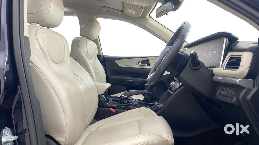Mahindra Xuv700 2.2 Ax 7 Diesel Mt Str, 2022, Diesel
