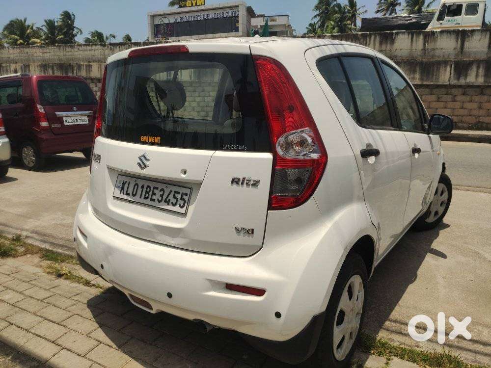 Maruti Suzuki Ritz Vxi, 2012, Petrol
