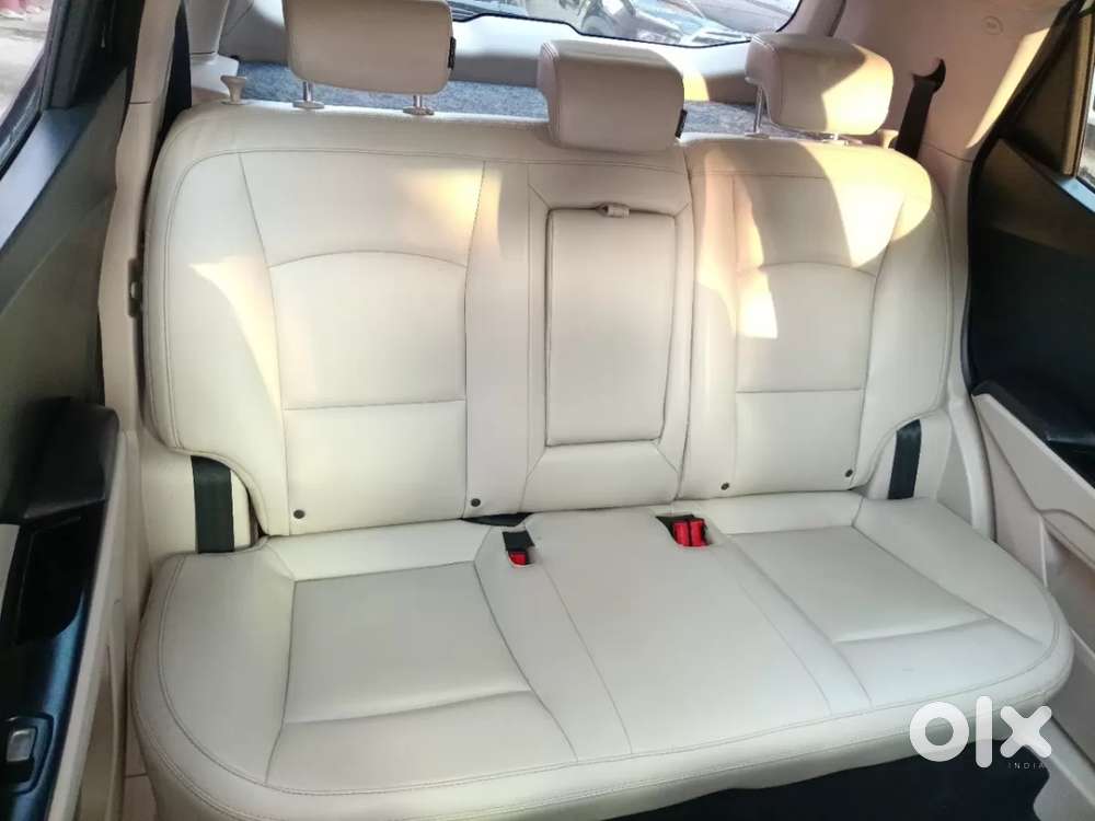 Mahindra Xuv300 W8 Amt Diesel, 2021, Diesel