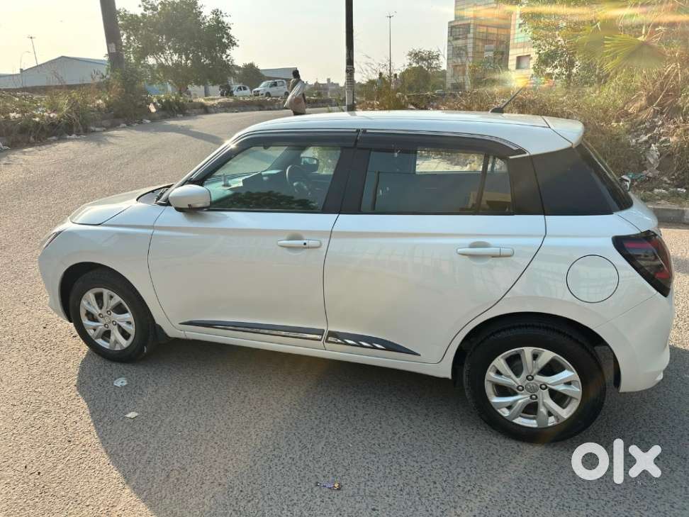 Maruti Suzuki Swift Amt Zxi, 2024, Petrol