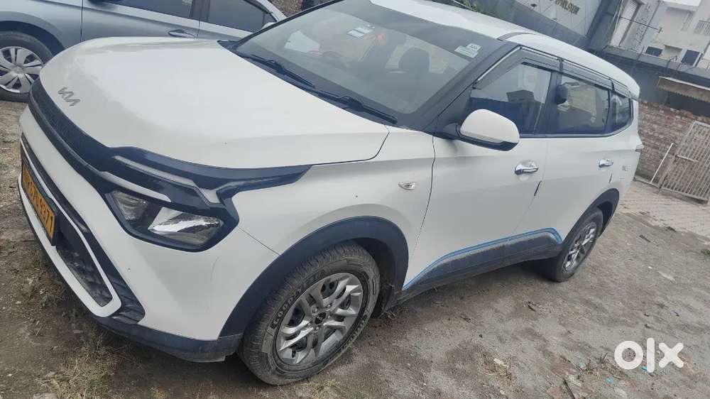 Kia Carens Diesel 23 Diesel Automatic 7 Str