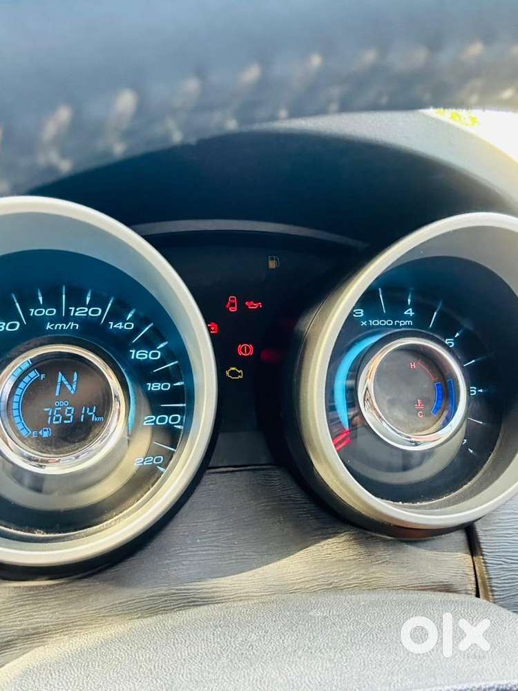 Mahindra Xuv500 2016 Diesel Well Maintained