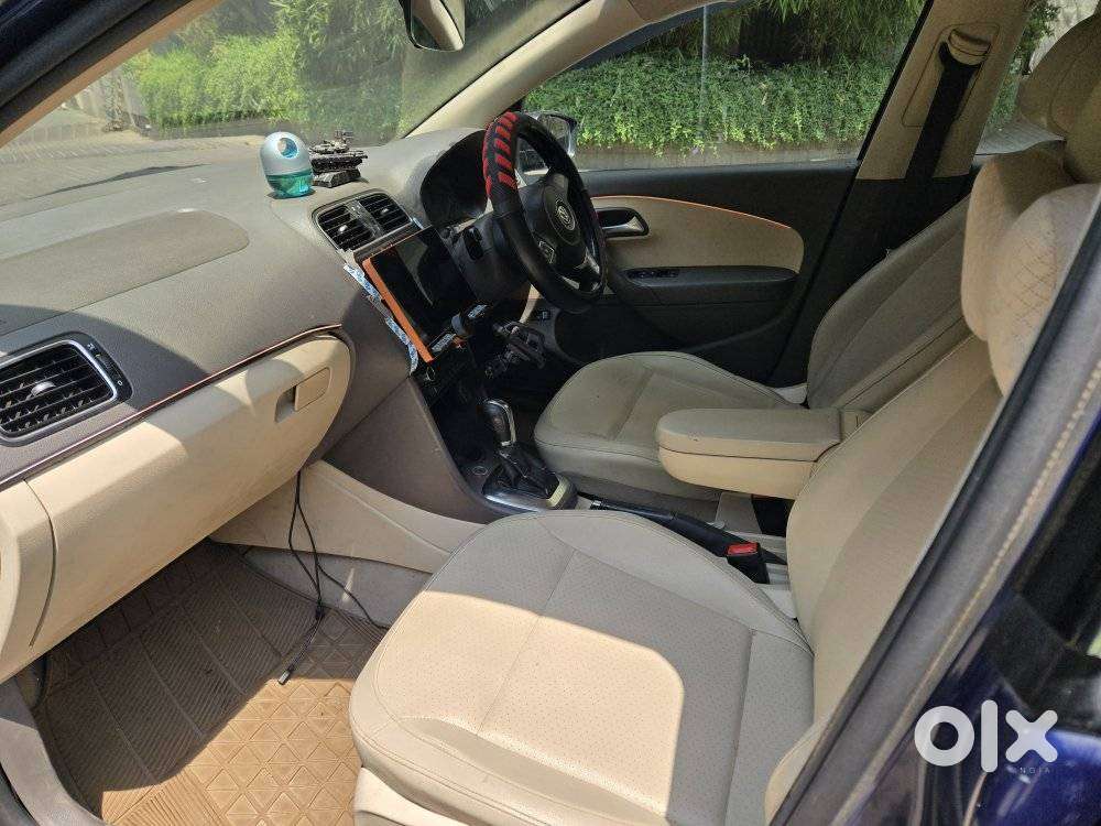 Volkswagen Vento 1.5 Highline Plus At 16 Alloy, 2013, Petrol