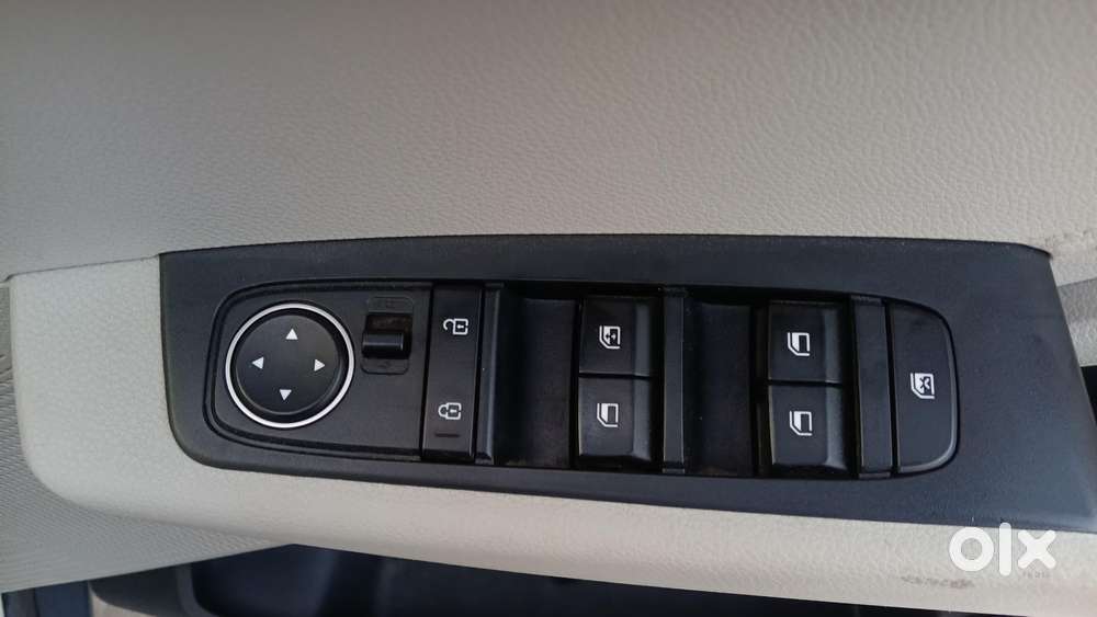 Kia Carens 1.5 Prestige 7 Str, 2023, Petrol