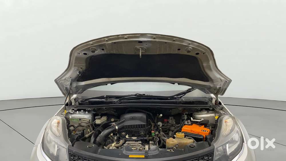 Tata Nexon 1.2 Revotron Xm, 2018, Cng & Hybrids