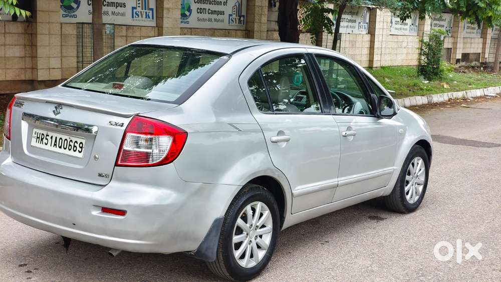 Maruti Suzuki Sx4 Zxi Mt Bsiv, 2011, Petrol