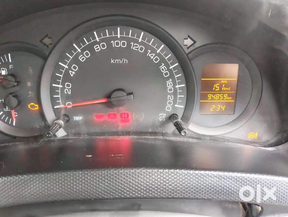 Maruti Suzuki Swift Lxi, 2015, Petrol