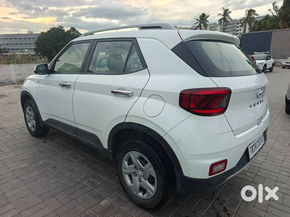 Hyundai Venue S 1.2 Petrol, 2021, Petrol