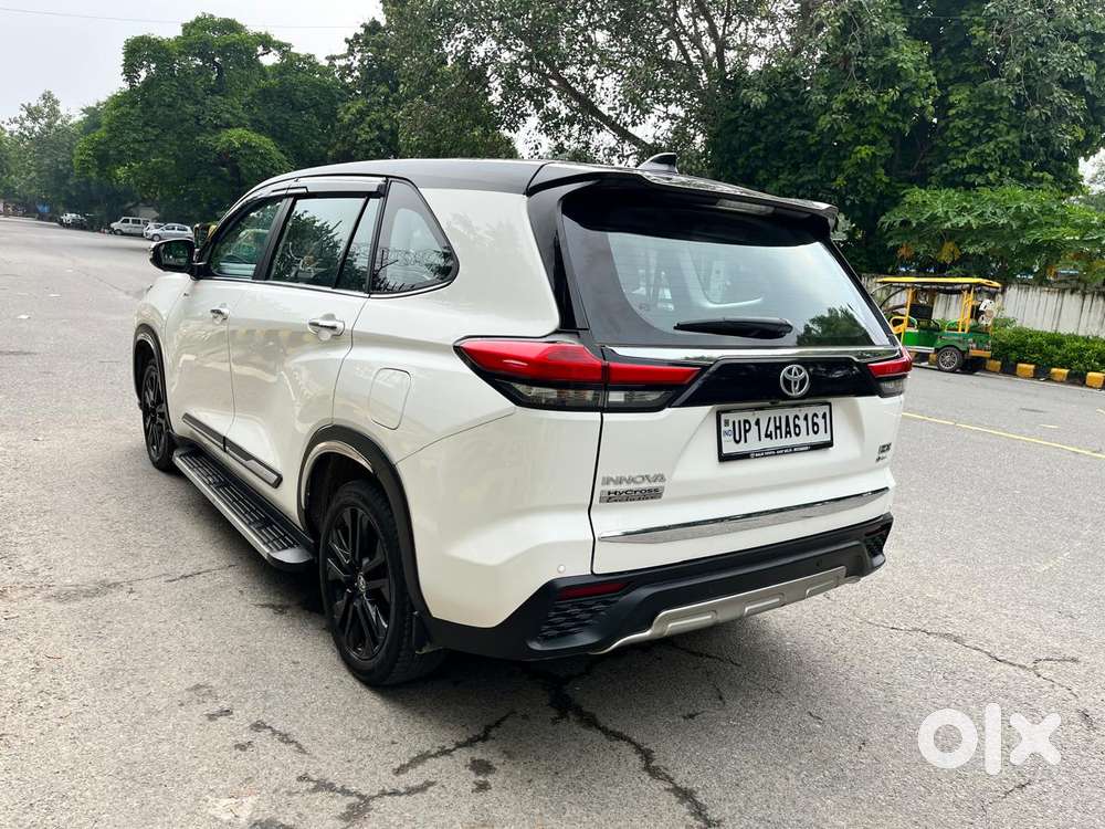 Toyota Innova Hycross 2.0 Zx (o) Hybrid 7 Str, 2026, Cng & Hybrids